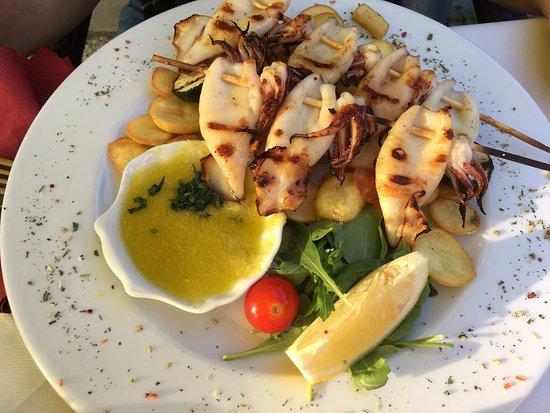 Pizzeria & Grill Famiglia